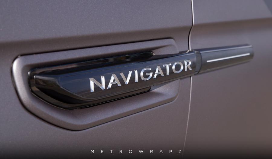 Логотип Lincoln Navigator by MetroWrapz 2019 года  (фото 13 из 14)